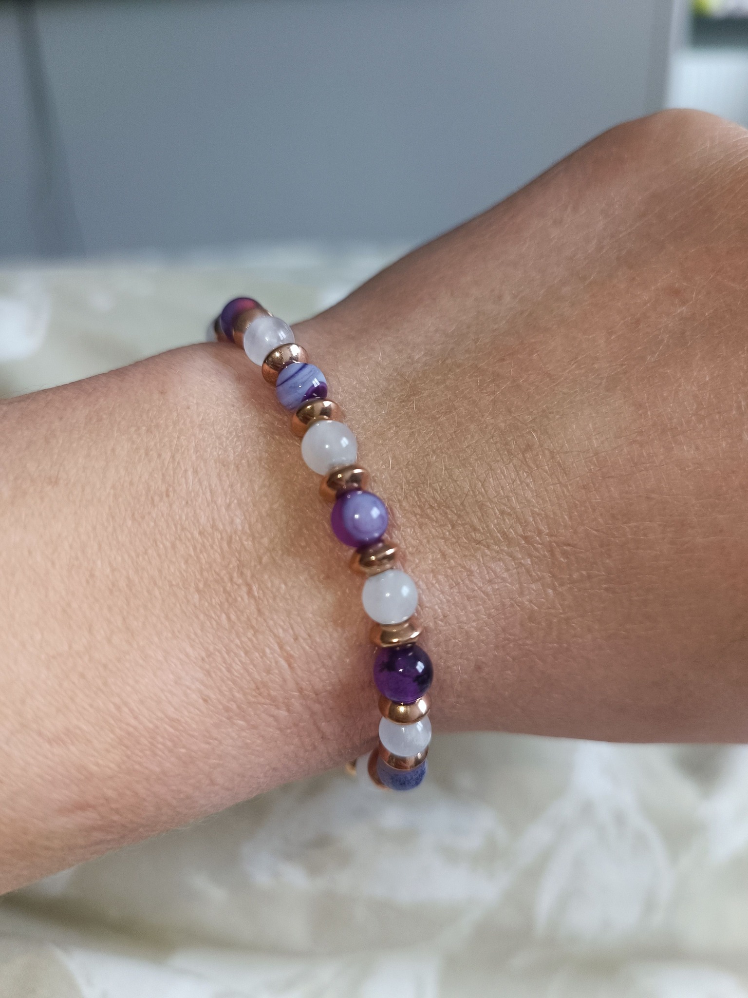 Photo bracelet lithothérapie Agate violette et Pierre de lune
