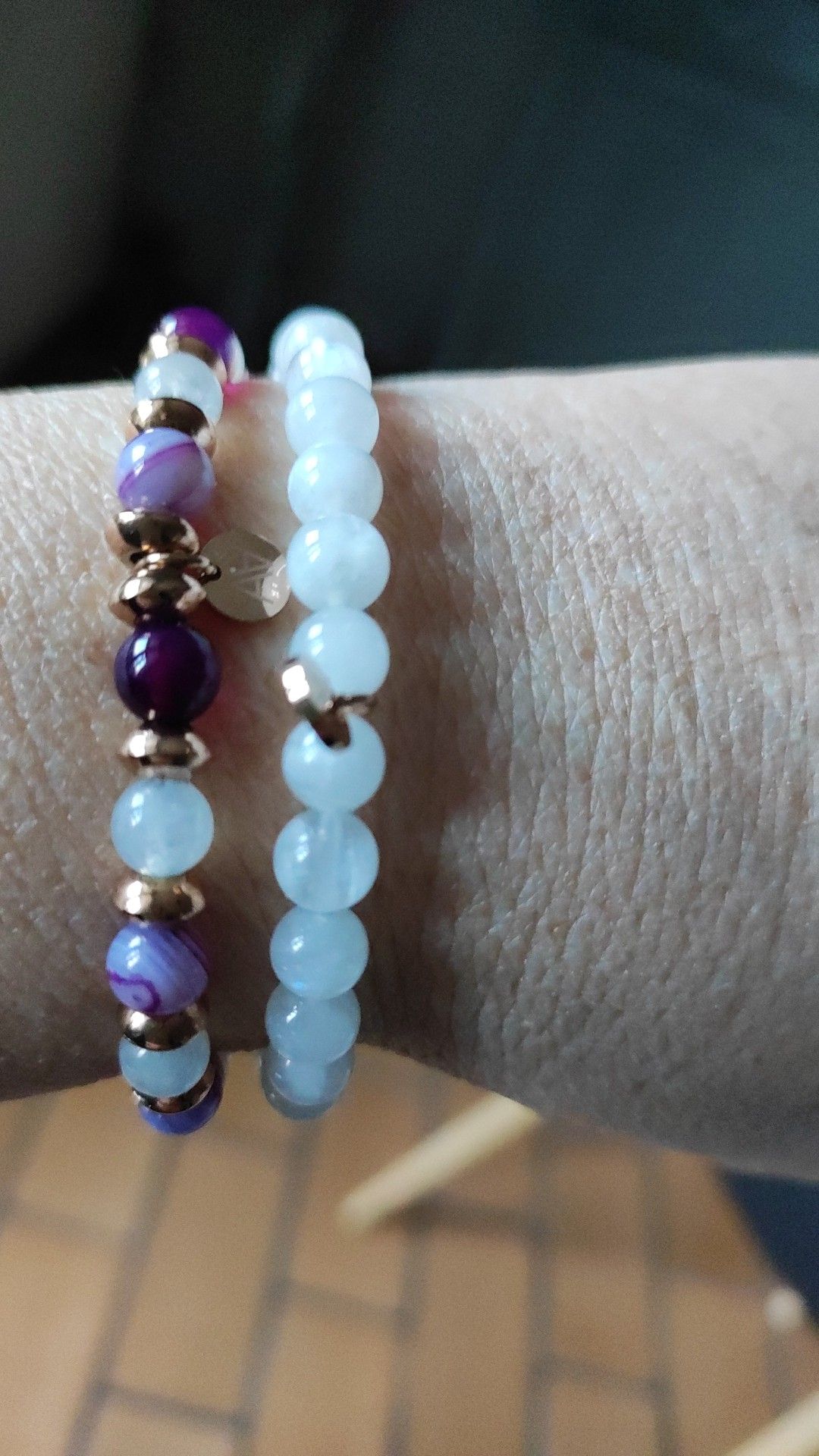 Photo bracelet lithothérapie Agate violette et Pierre de lune