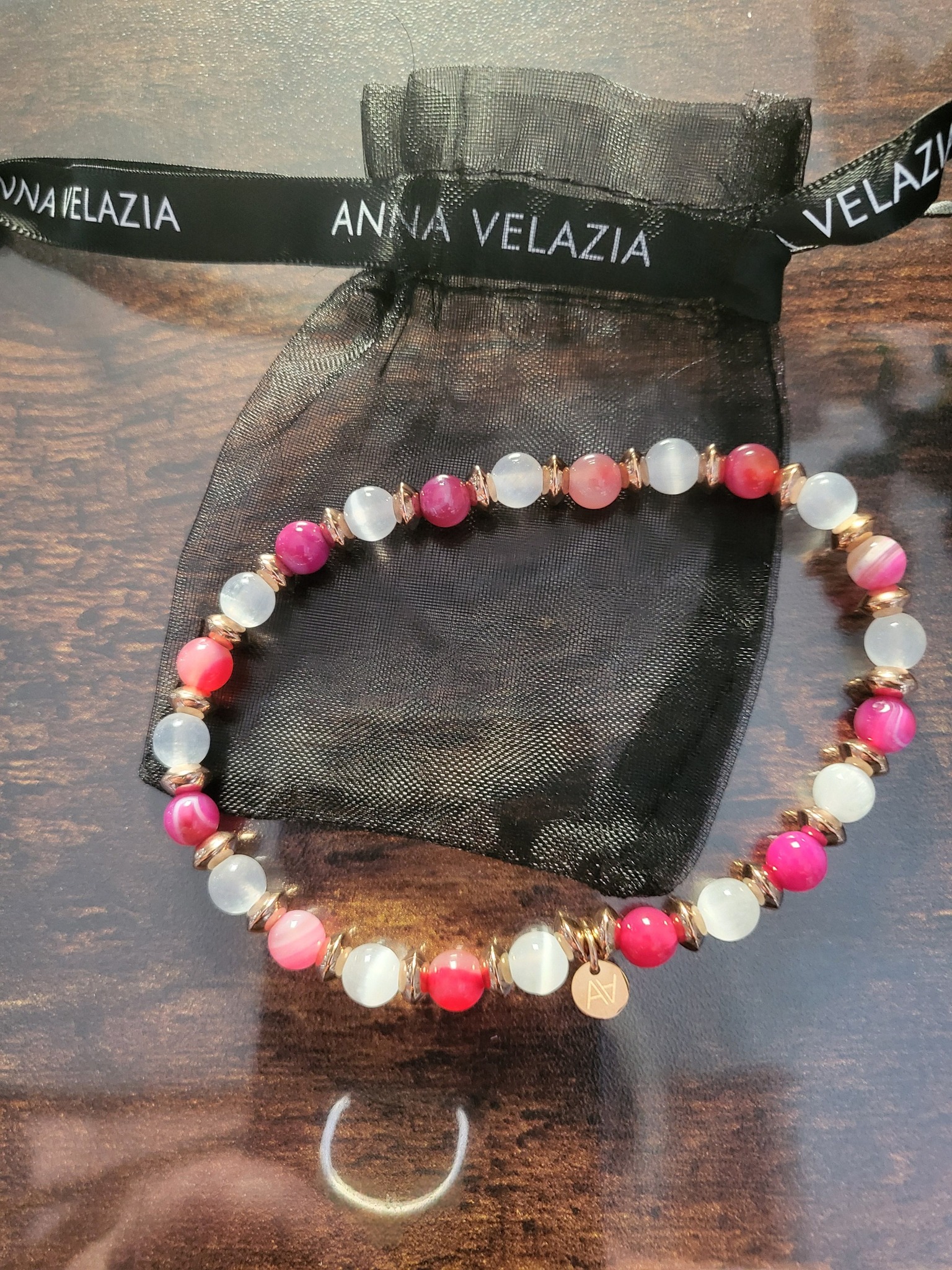 Photo bracelet lithothérapie Agate rose et Sélénite