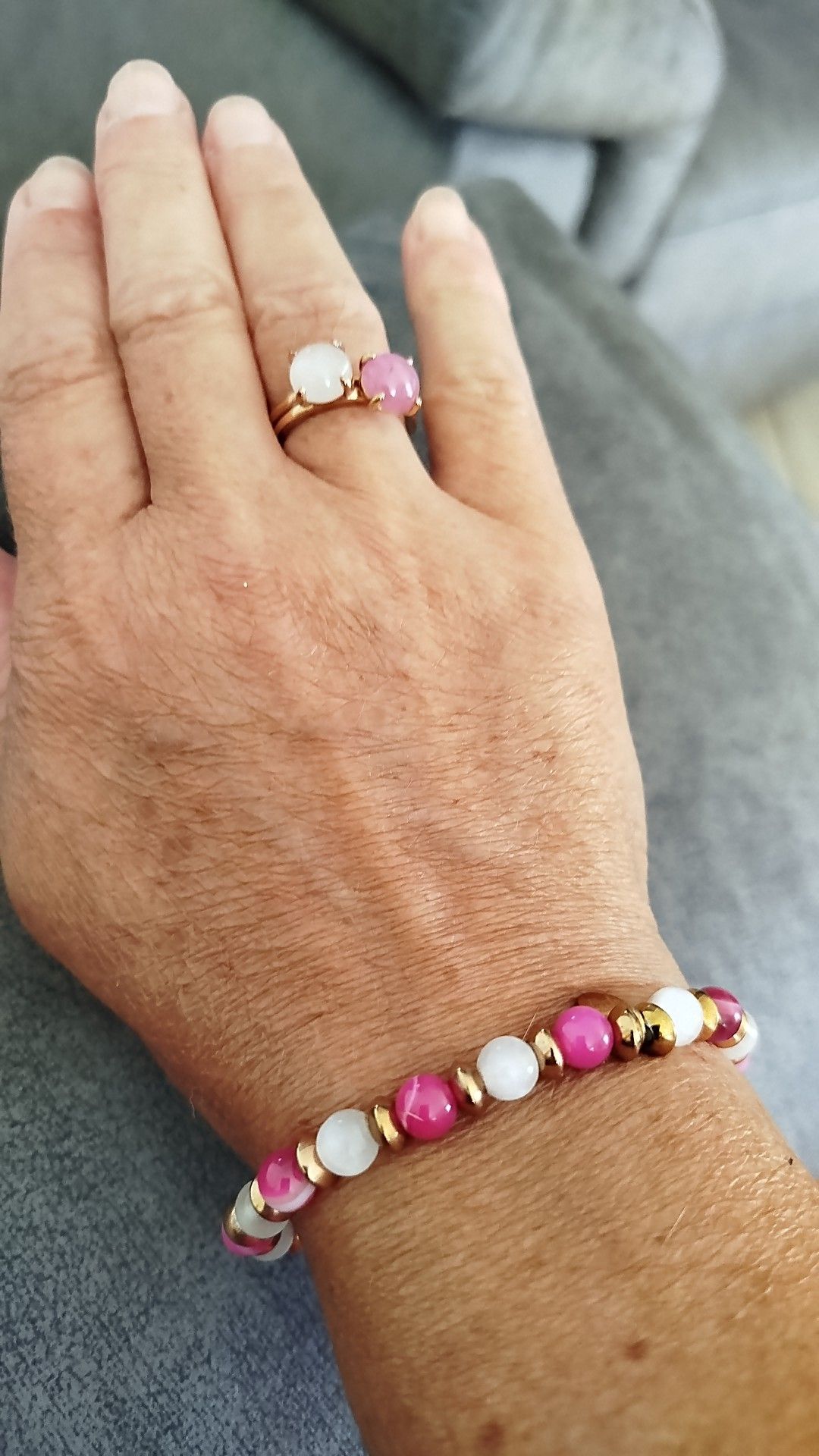 Photo bracelet lithothérapie Agate rose et Sélénite
