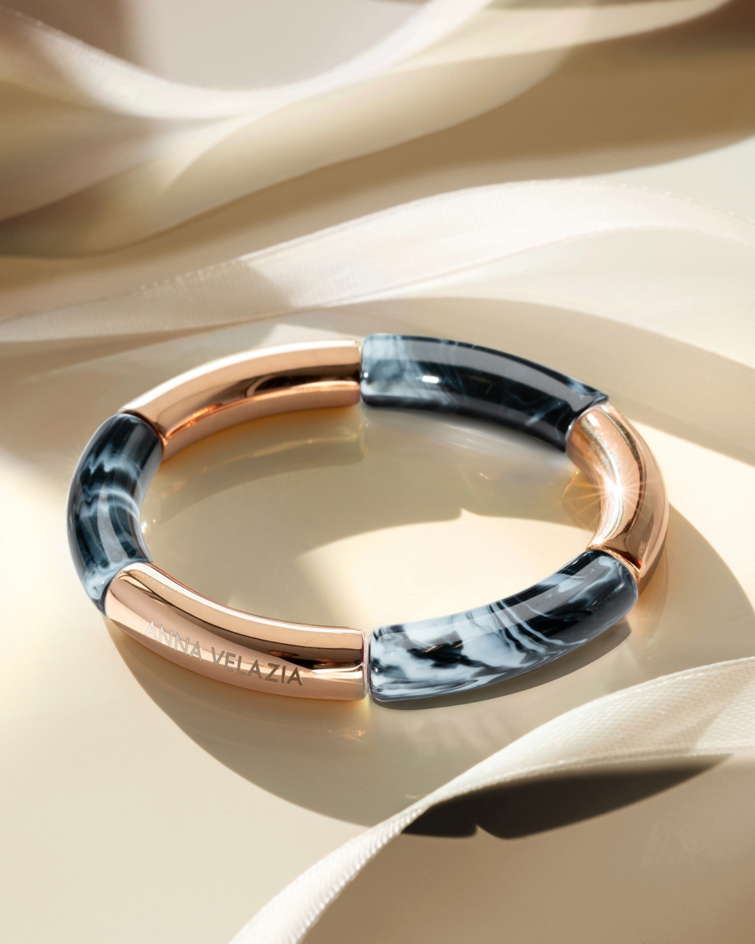 Packshot Bracelet Acétate Noir cendré Ticina