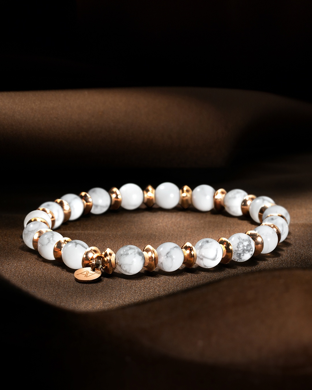 Packshot Bracelet Howlite Alcamo