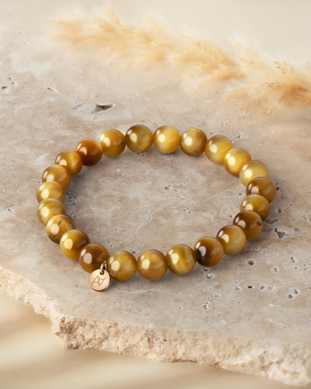Packshot Bracelet Oeil de tigre doré Sicilia