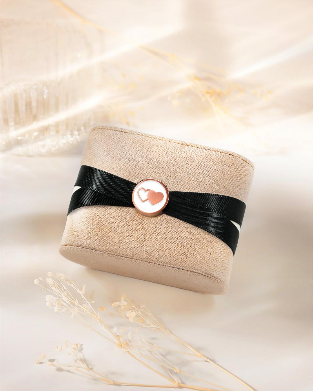 Packshot Amoria Bianca Ruban