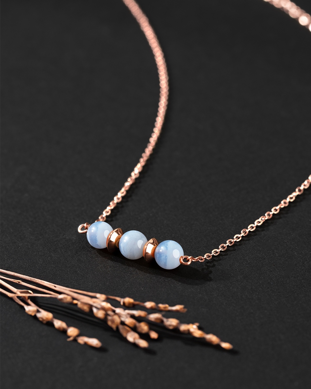 Packshot Pendentif Calcédoine Malcesia