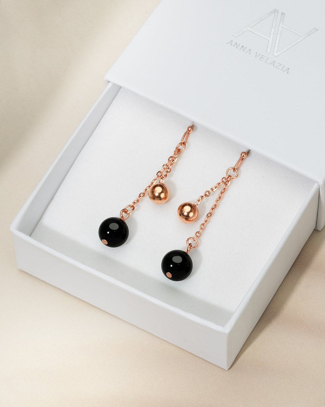 Packshot Boucle d'oreilles Tourmaline Noire Leonessi