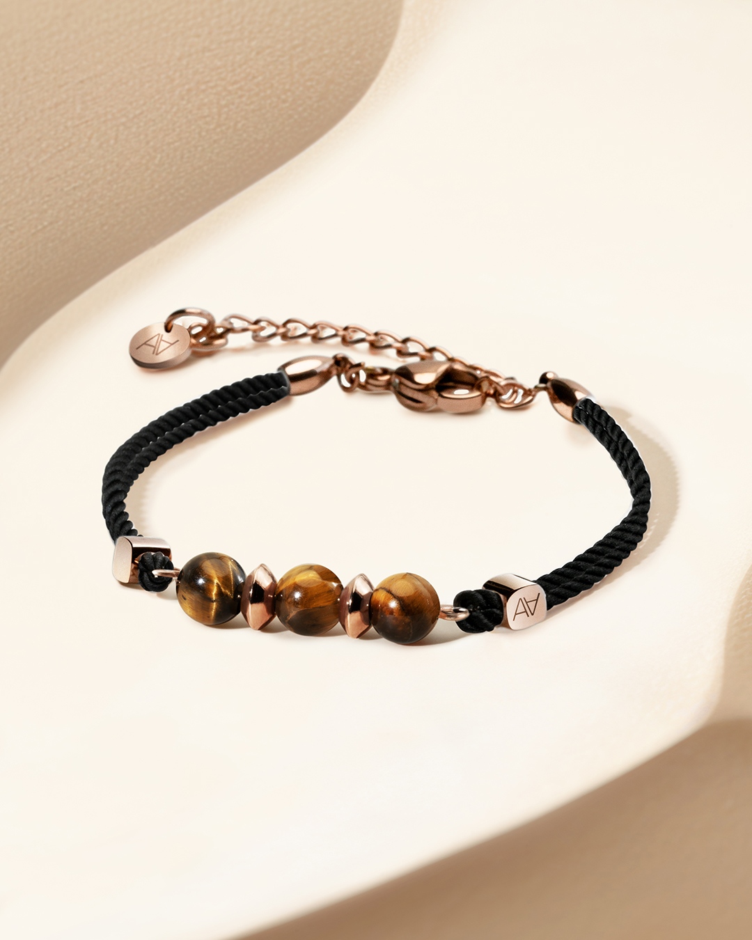 Packshot Bracelet Œil de tigre Messineto